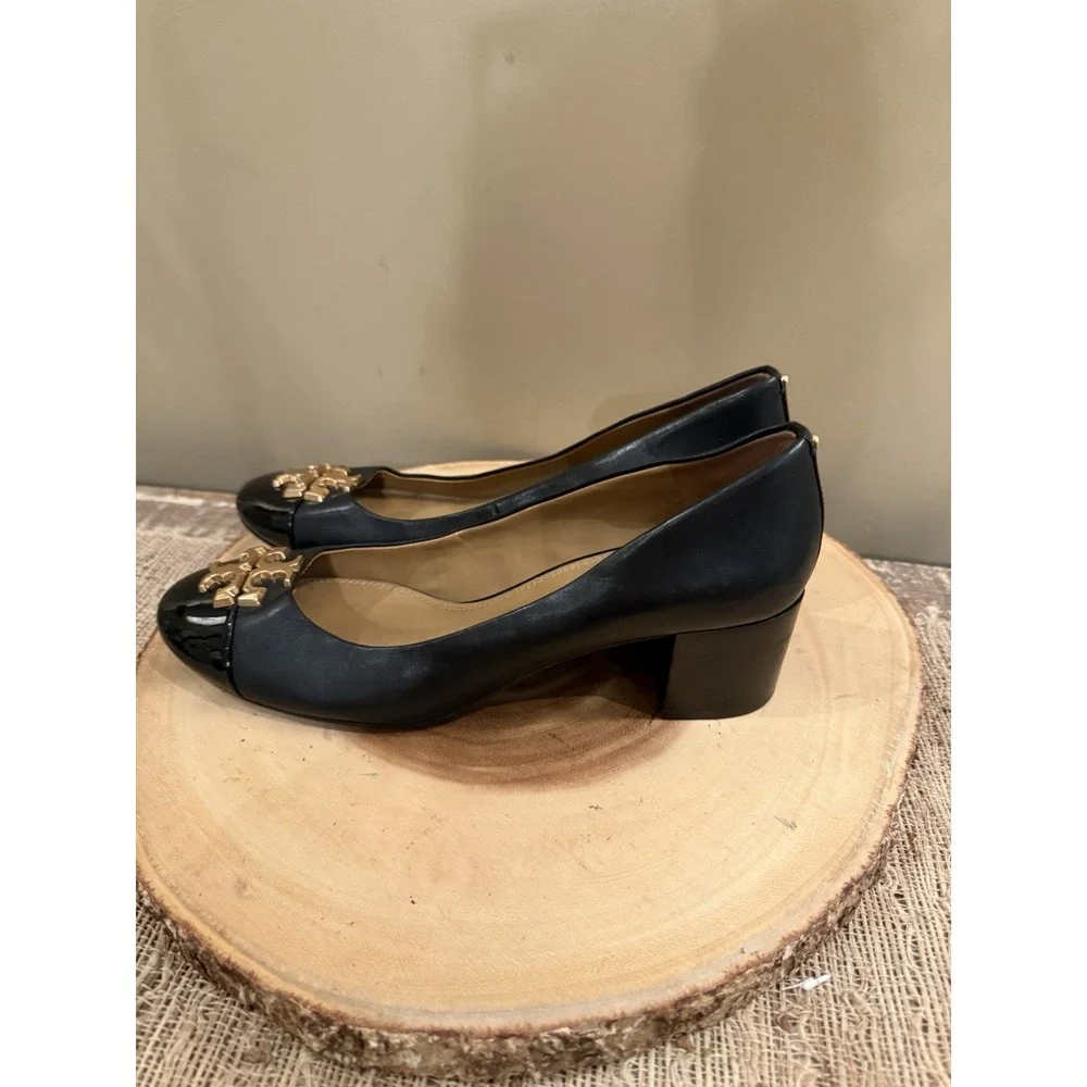 Tory Burch Everly Patent Cap Toe Pump Black Block Heel Shoes Size 9 Gold Logo‎